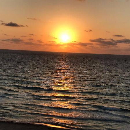 Ocean View Apartment Cancun Bagian luar foto