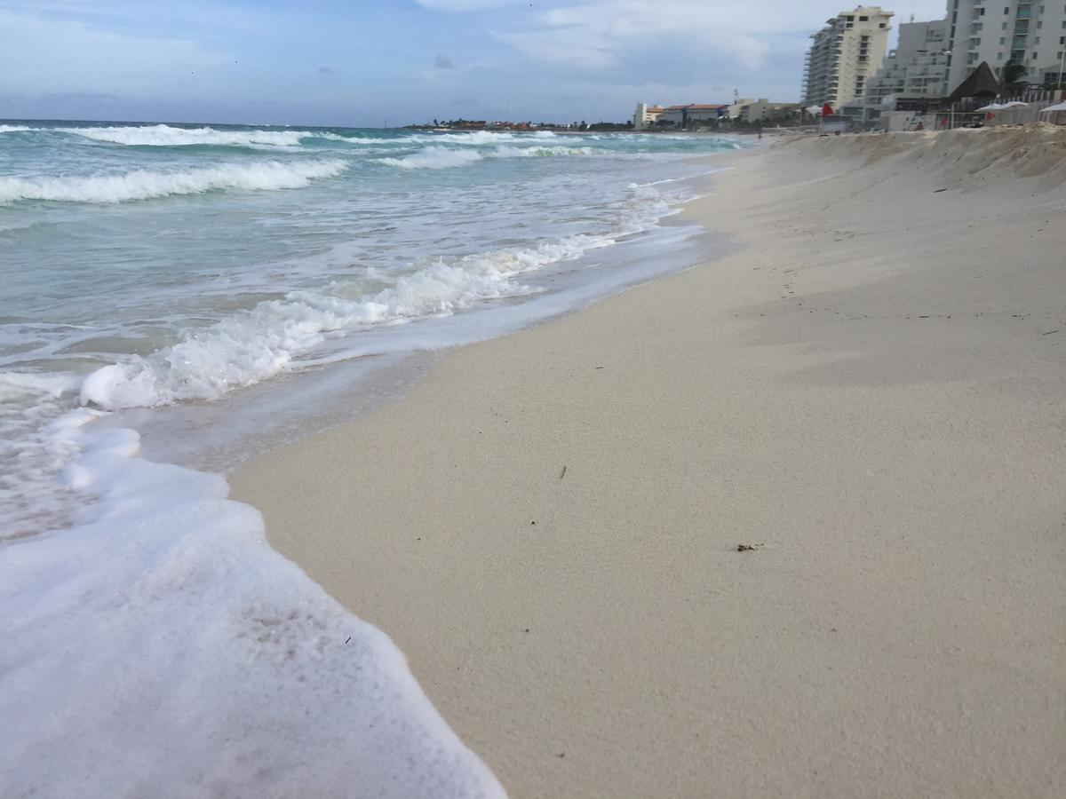 Ocean View Apartment Cancun Bagian luar foto