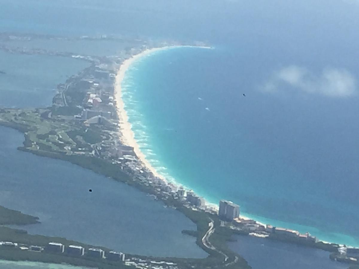 Ocean View Apartment Cancun Bagian luar foto